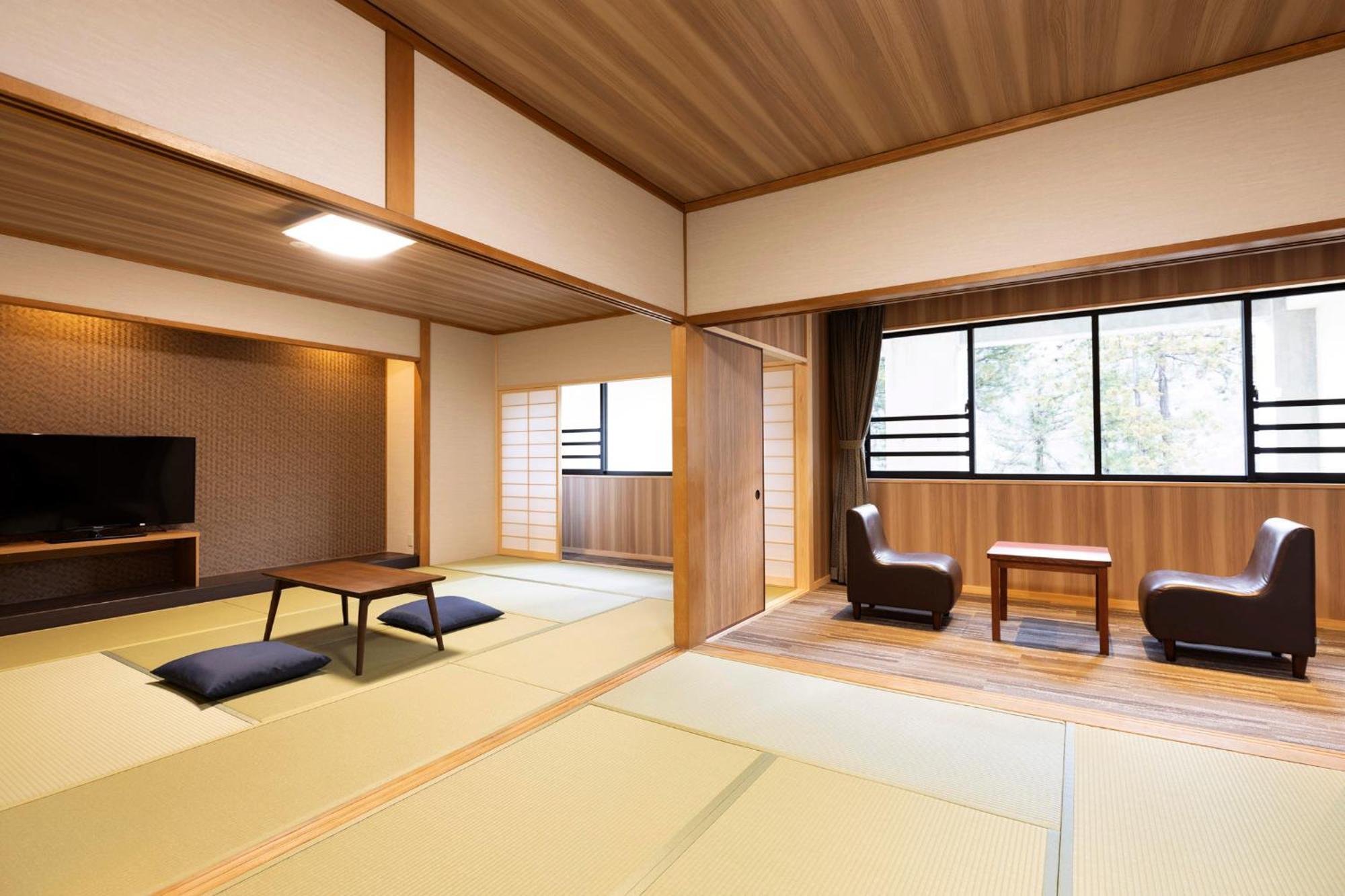 Ooedo Onsen Monogatari Premium Yamanaka Grand Hotel Kaga  Buitenkant foto
