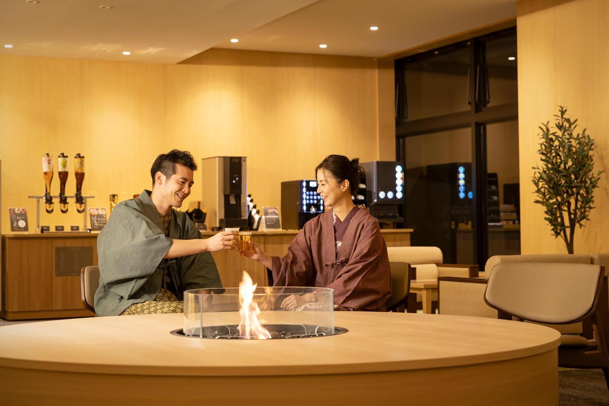 Ooedo Onsen Monogatari Premium Yamanaka Grand Hotel Kaga  Buitenkant foto
